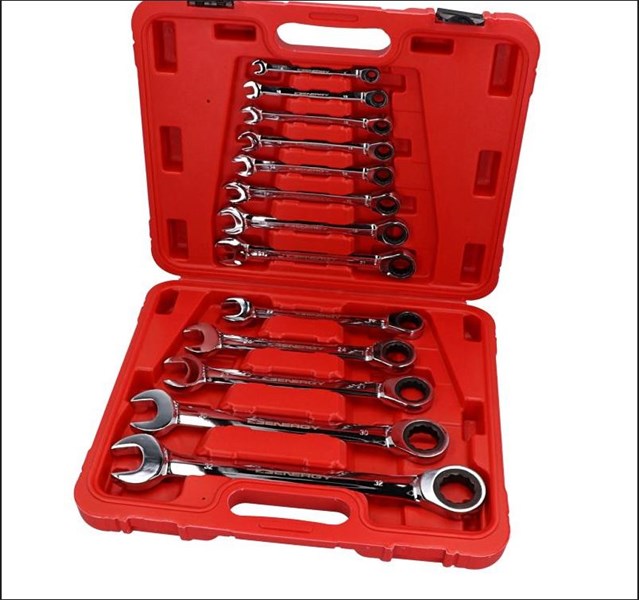 Ringnøkkelsett med skralle