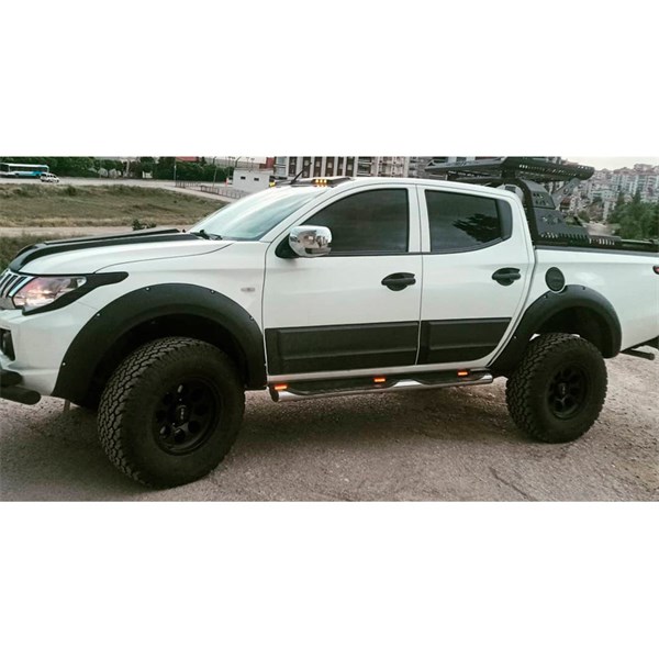 Skjermbreddere Sett Mitsubishi L200 tr5/Fiat Fullback 15-19 ONEWA OneWay