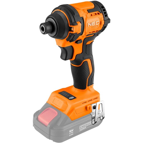 Slagskrutrekker 18V 300 Nm 1/4" uten batteri NEO Neo